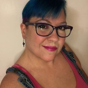 Meet your Posher, Leah